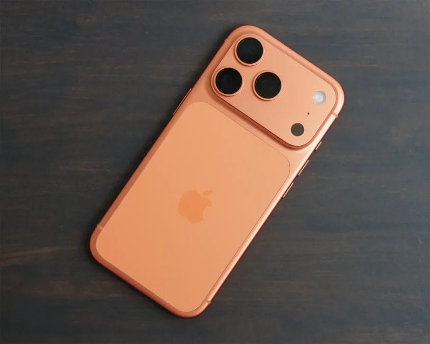 iPhone17 Pro 実機の写真